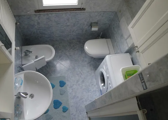 Aloe Apartments, Ombrellone, Parcheggio E Uso Di Biciclette Gratis Rímini