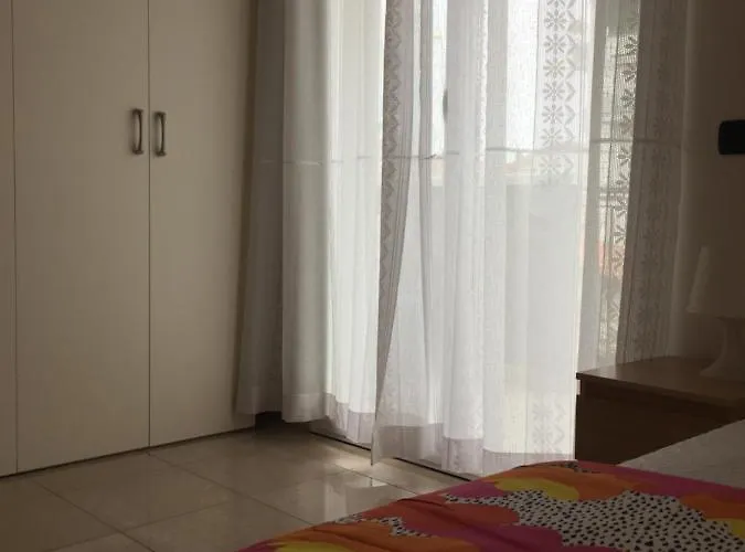 Aloe Apartments, Ombrellone, Parcheggio E Uso Di Biciclette Gratis Rímini