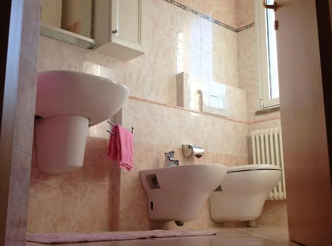 Apartamento Aloe Apartments, Ombrellone, Parcheggio E Uso Di Biciclette Gratis Rímini